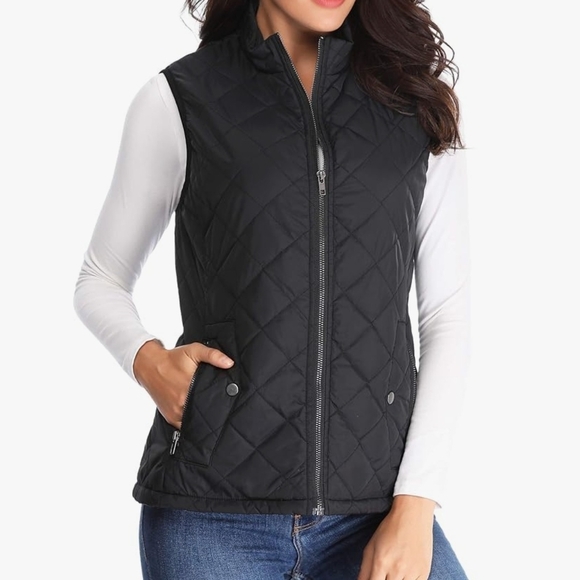 Jackets & Blazers - Women's Black Quilted Vest